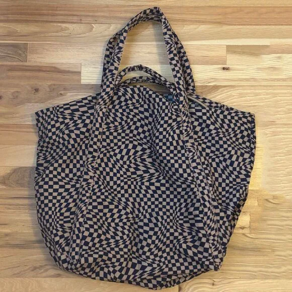 Baggu Travel Cloud Bag - Indigo Trippy Checker - Picture 3 of 3